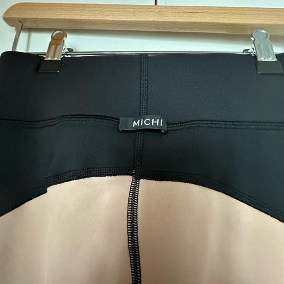MICHI Axial Nude Pink/Black Leggings Size Small - Picture 7 of 8